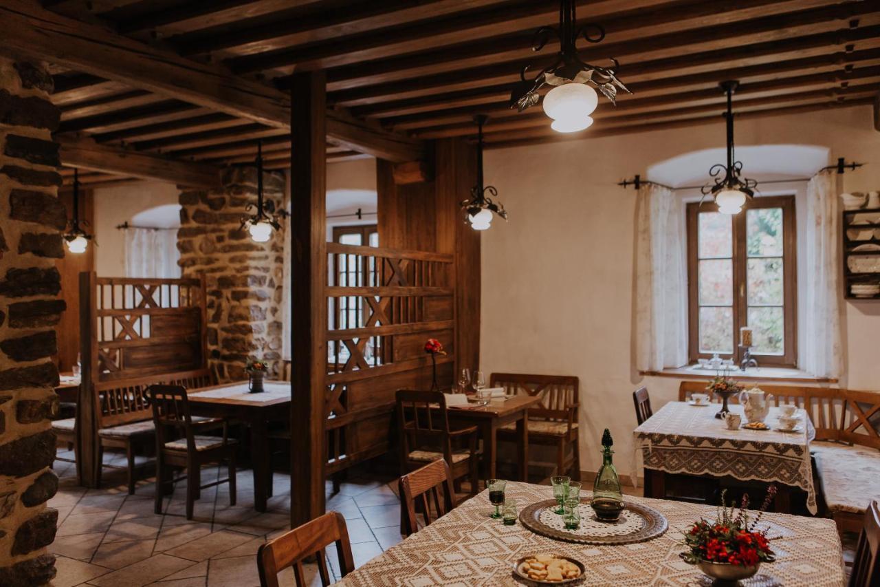 Koroska Hisa Pri Lipi, Boutique *